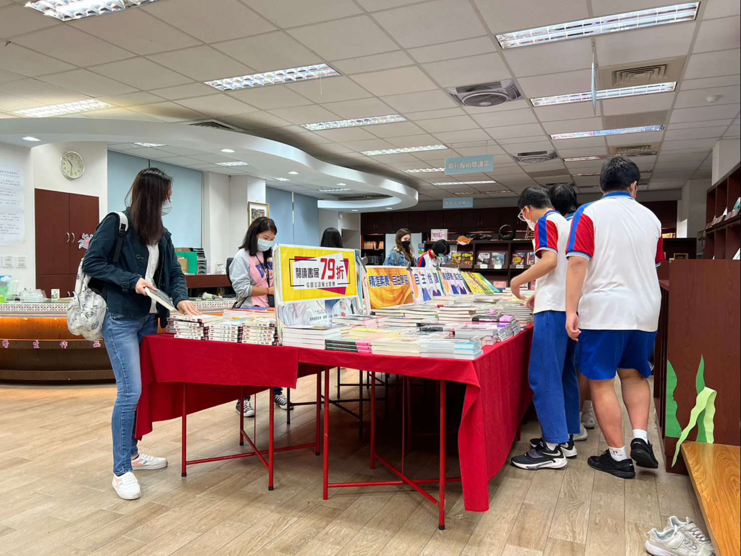 111-1校園書展